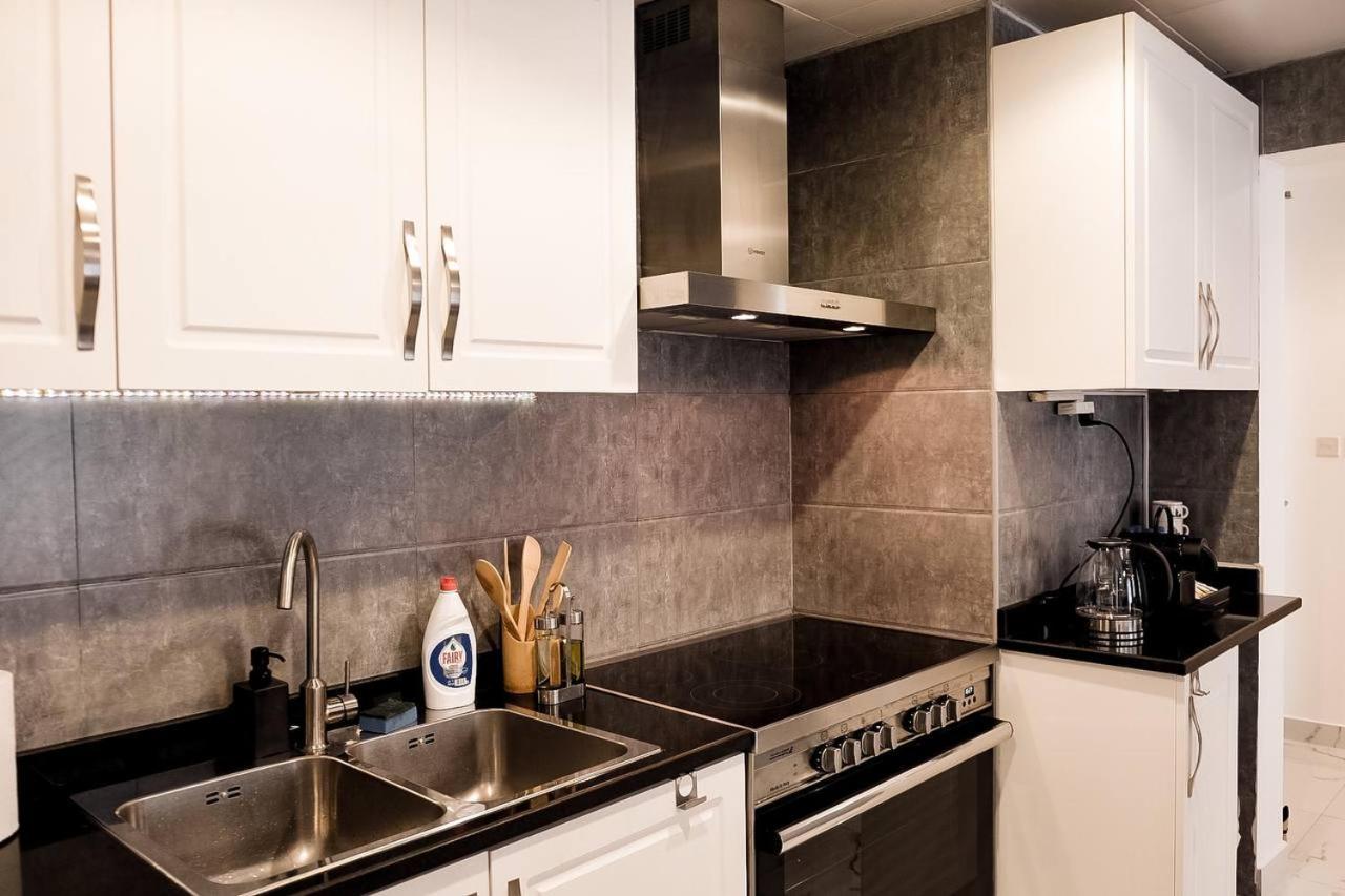 Dubaistay Luxury 2 Bedroom Jvc King And Queensize * Дубай